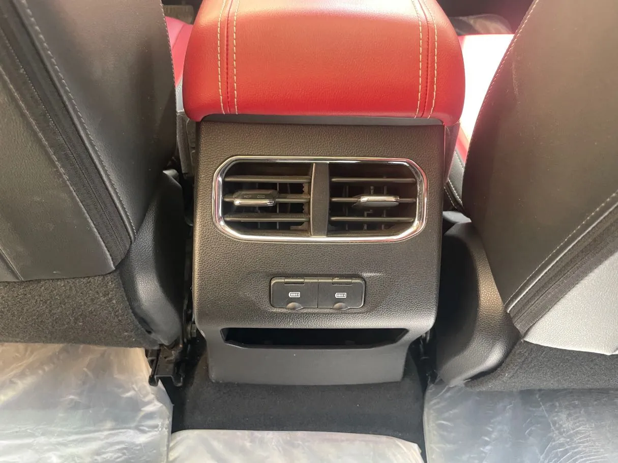 Car image 21