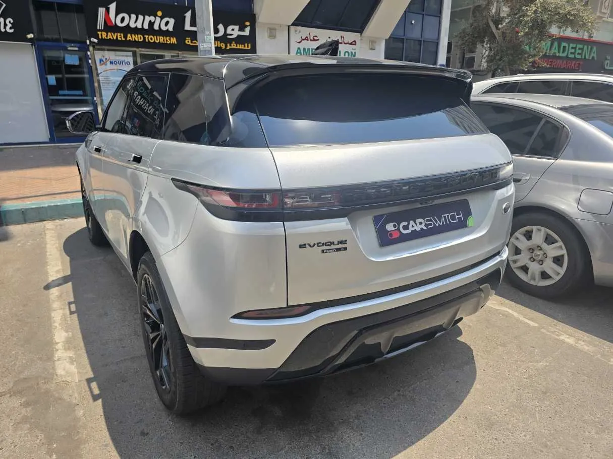 Car image 5
