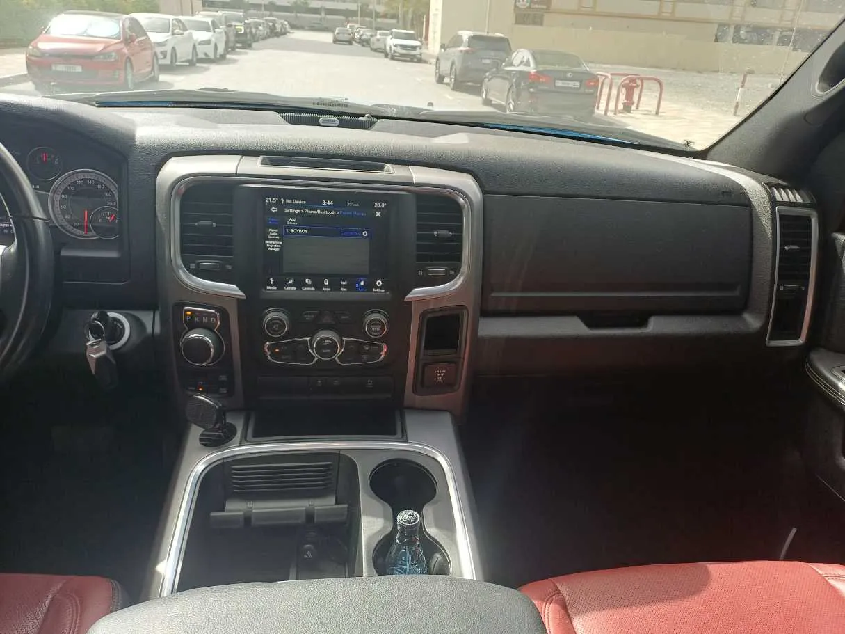 Car image 23
