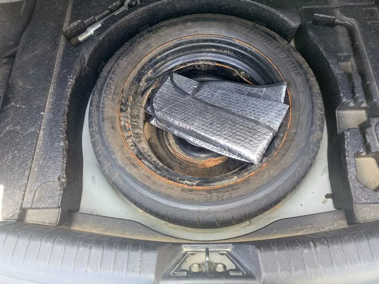 Car image 39