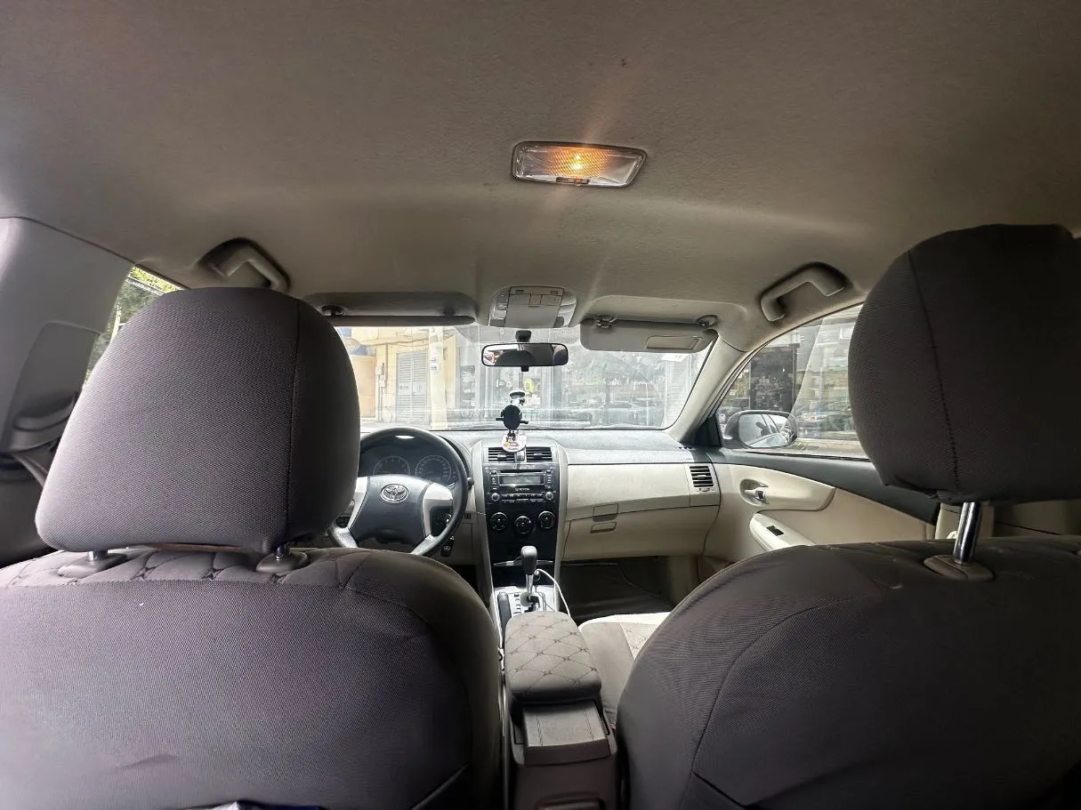 Car image 16