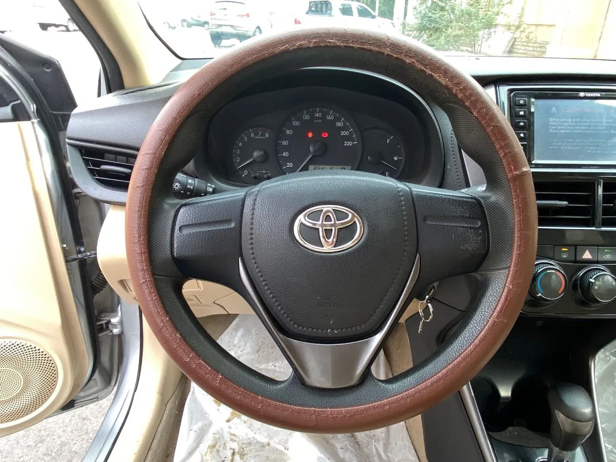Car image 22