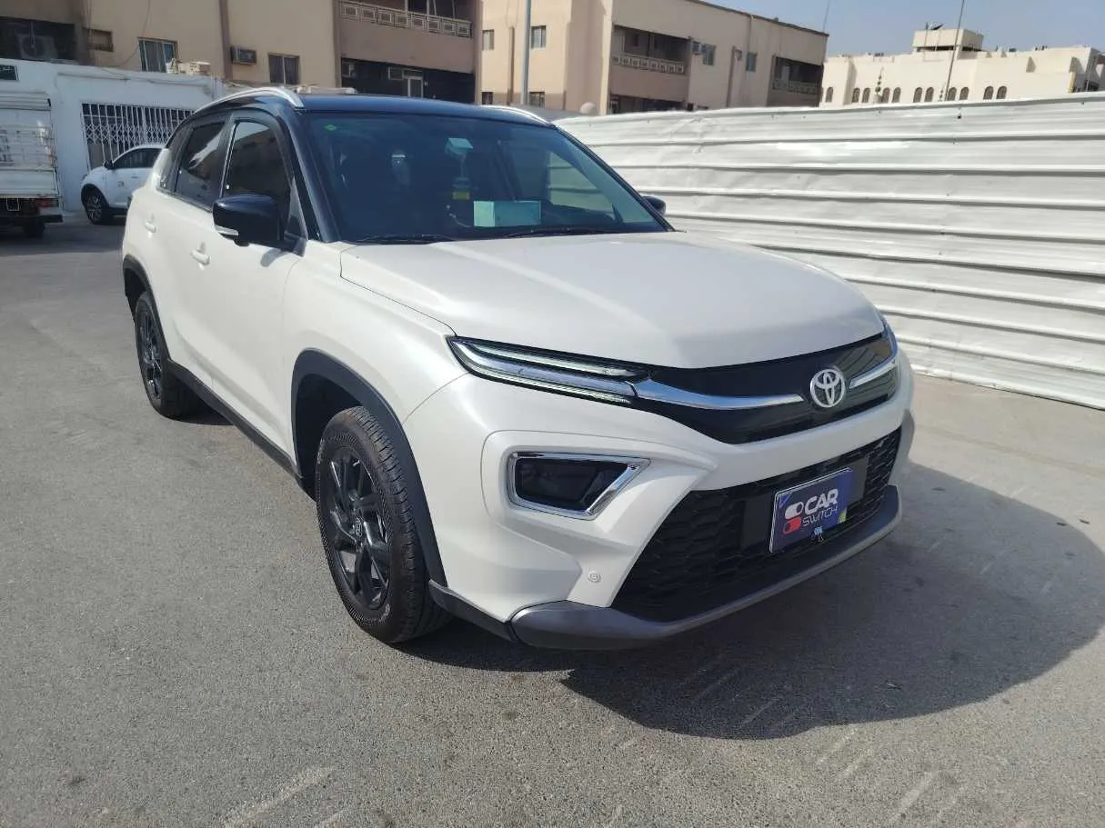 Car image 3