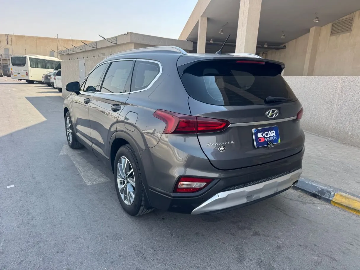 Car image 7