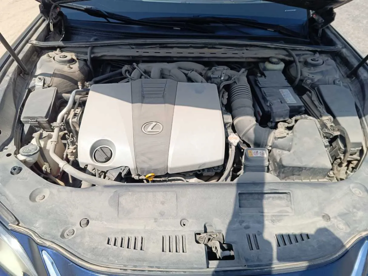 Car image 35