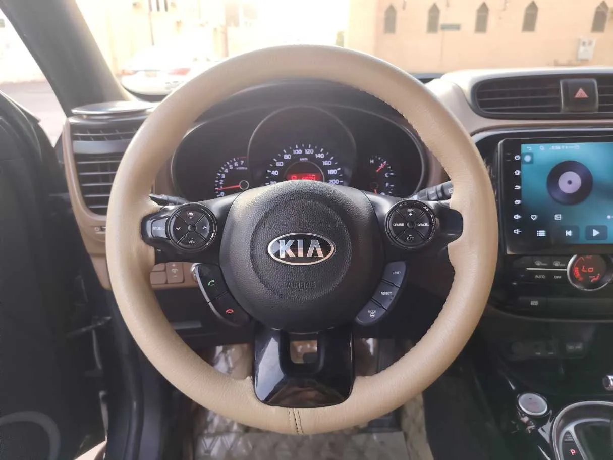 Car image 22