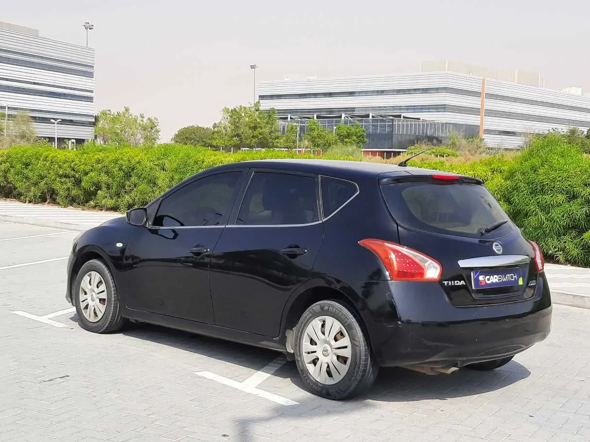 Car image 7
