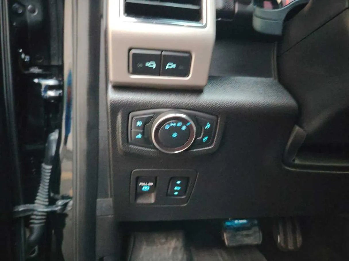Car image 42
