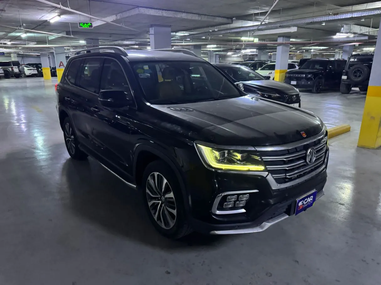 Car image 3