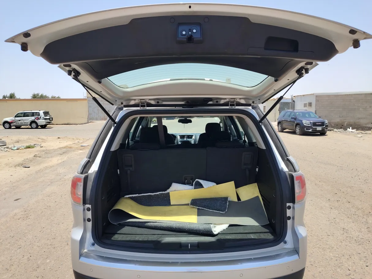Car image 23