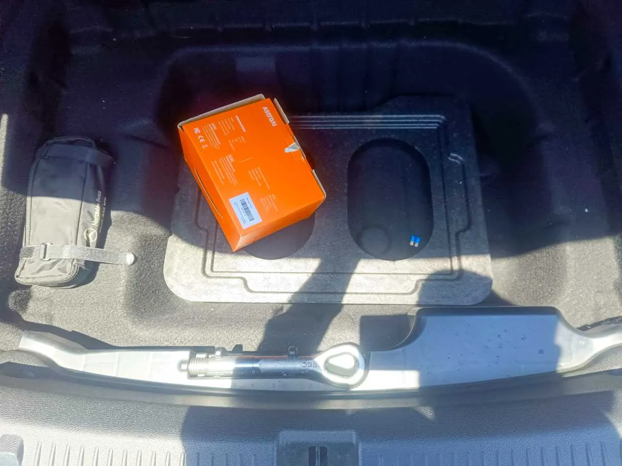Car image 31