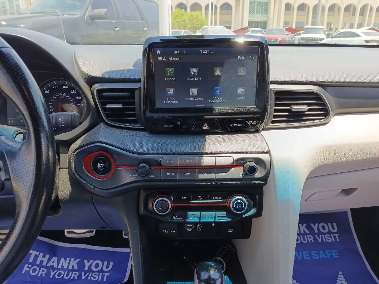 Car image 16