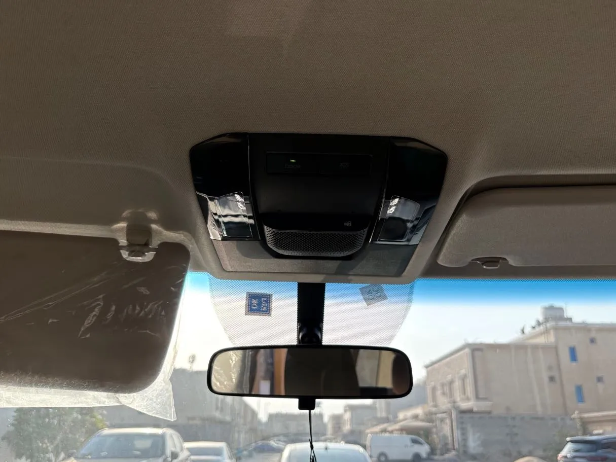 Car image 31