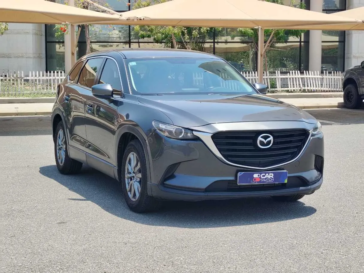 Car image 3