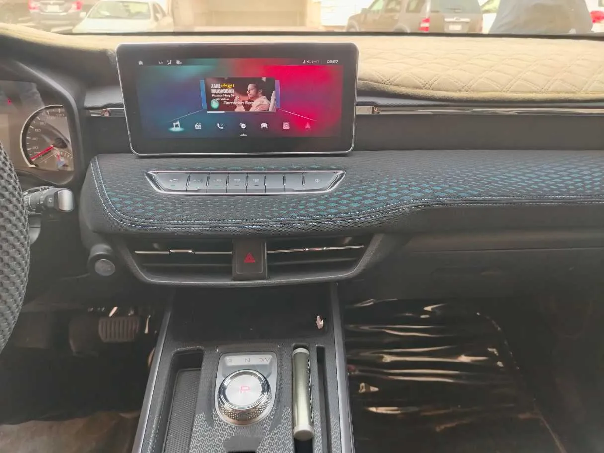 Car image 22