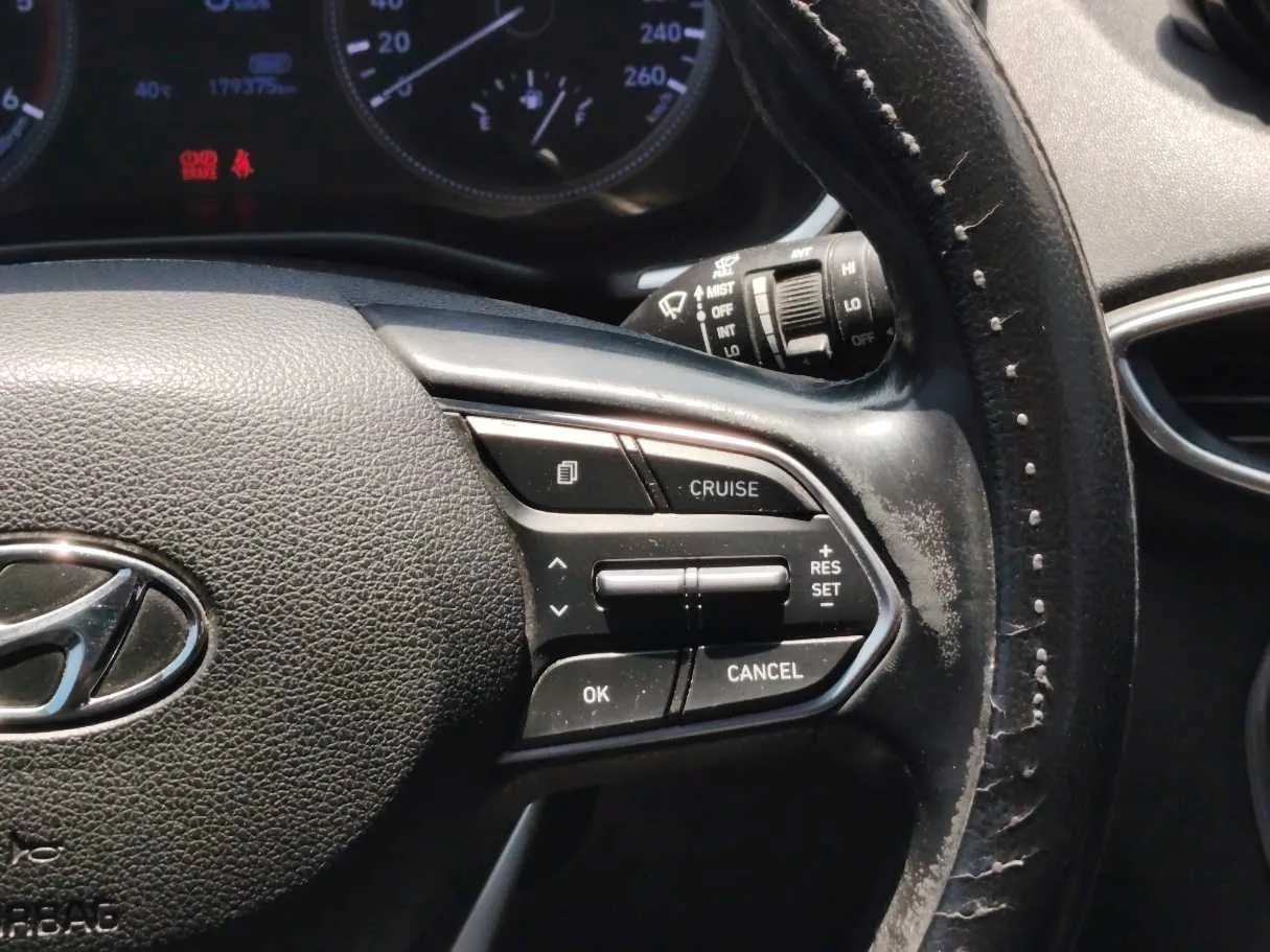 Car image 31