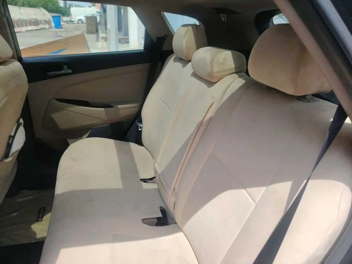 Car image 21