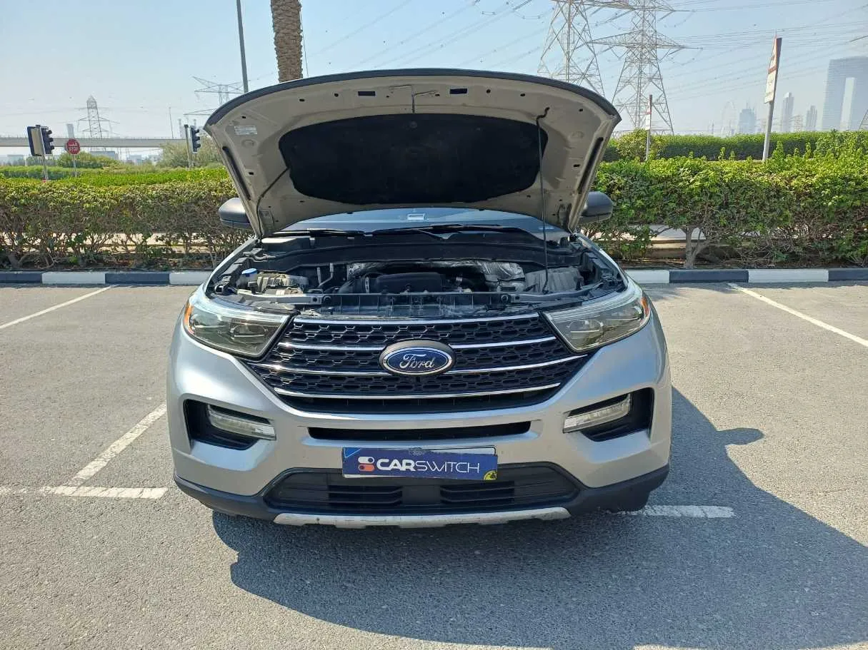 Car image 24