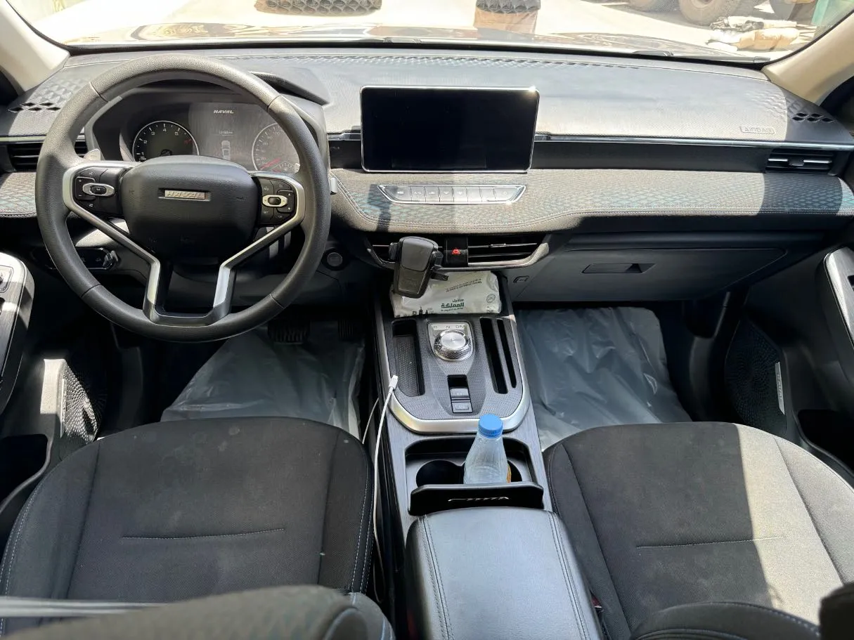 Car image 16