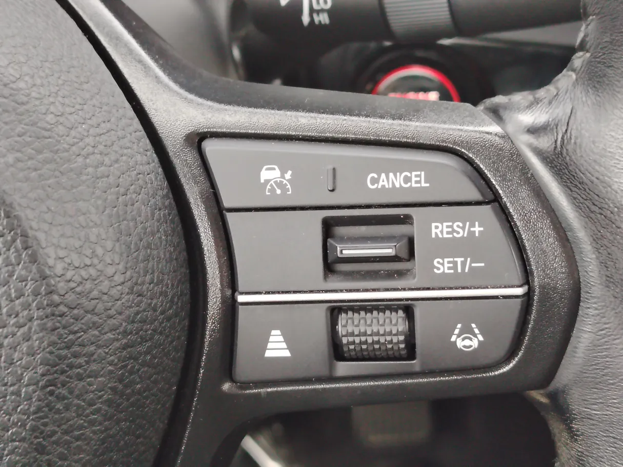 Car image 25