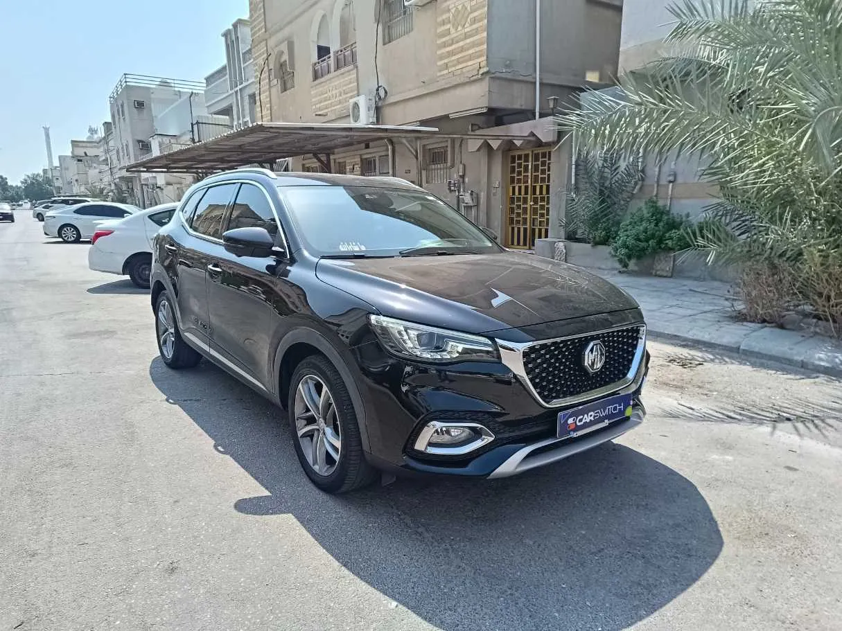 Car image 3