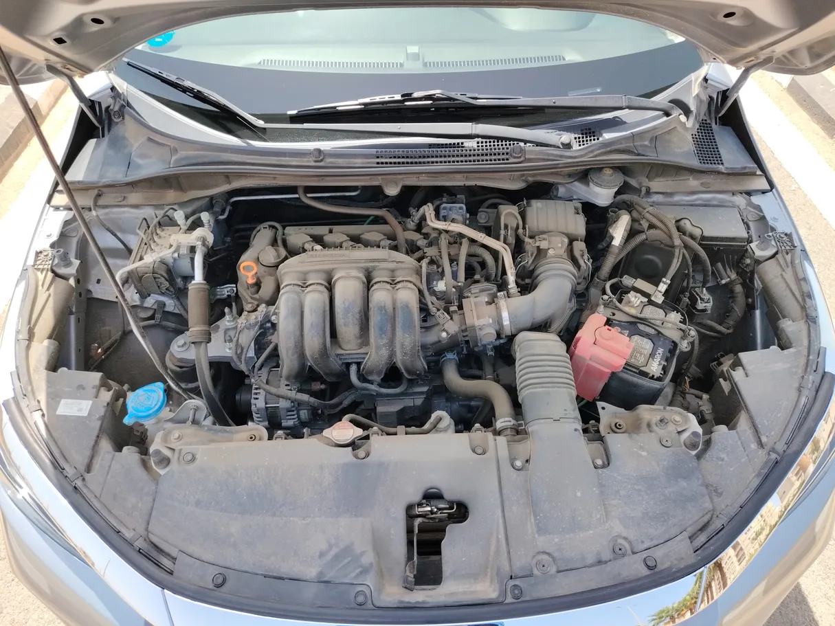 Car image 33