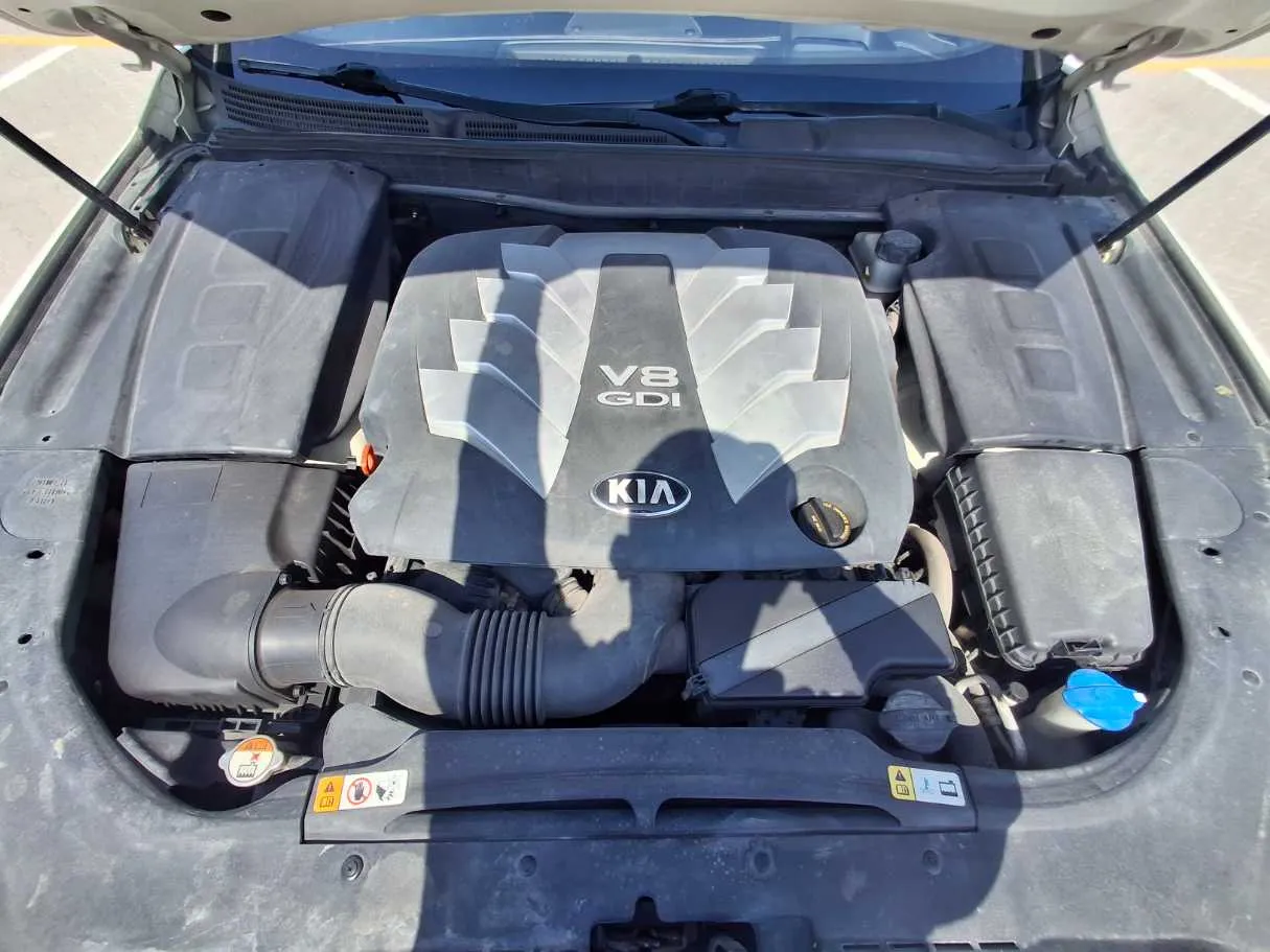 Car image 20