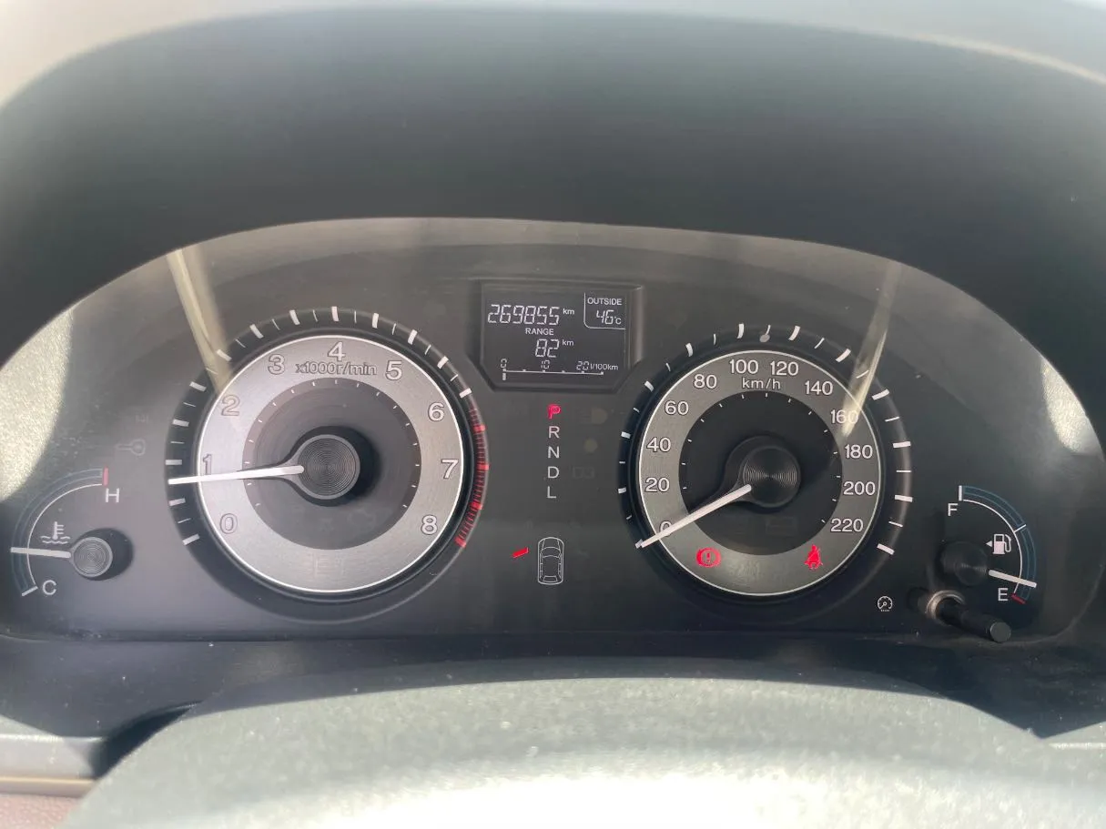 Car image 18