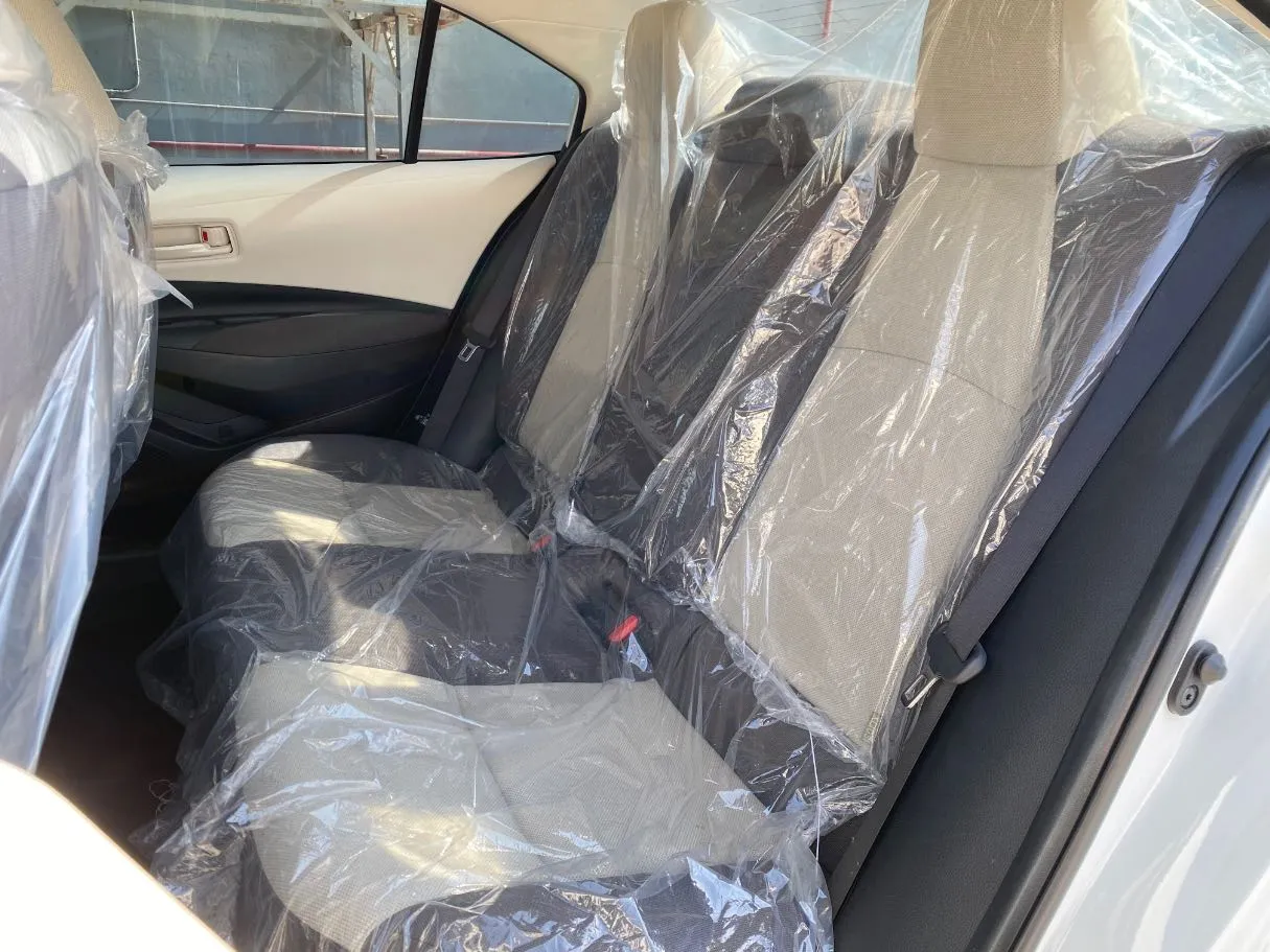 Car image 13