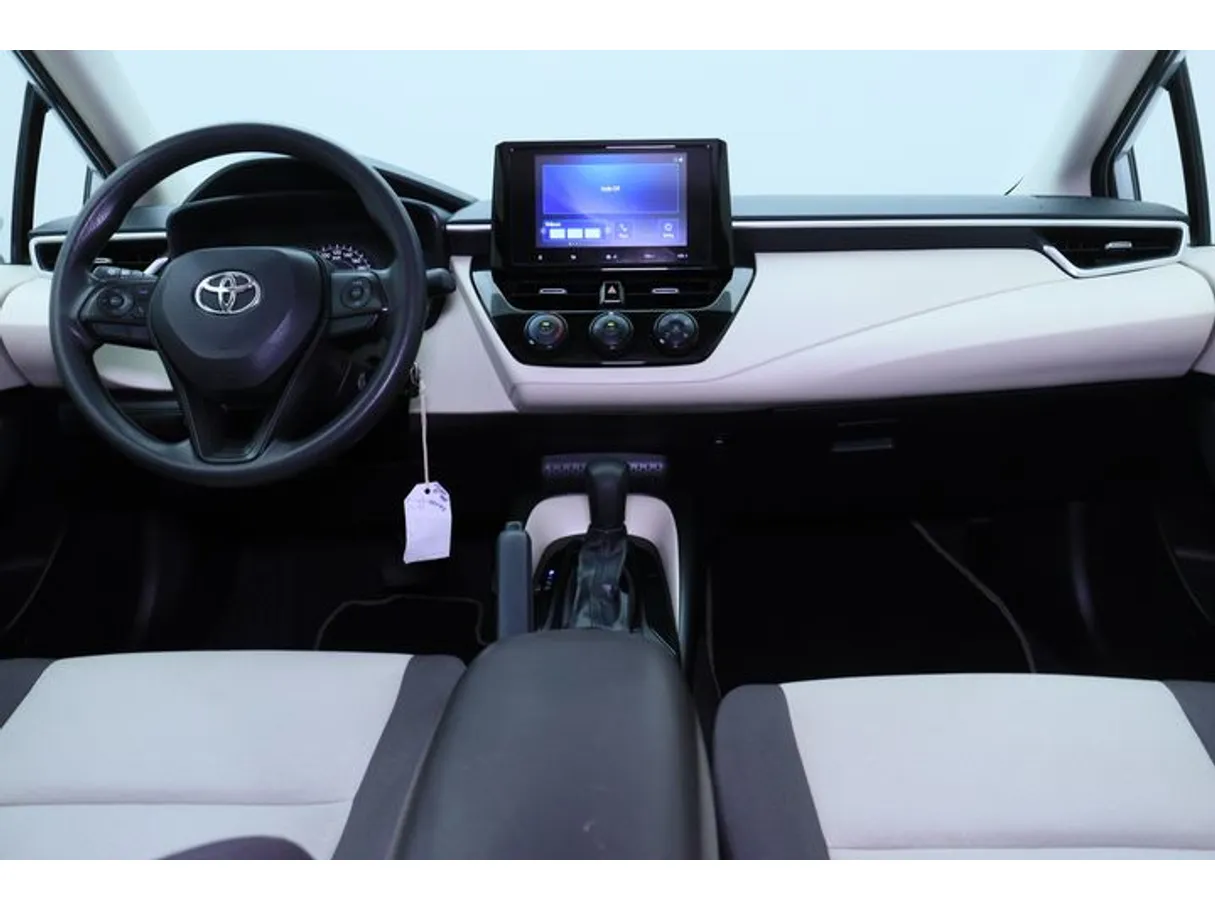 Car image 15