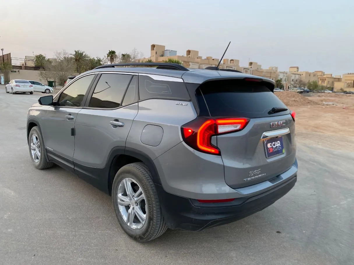 Car image 7