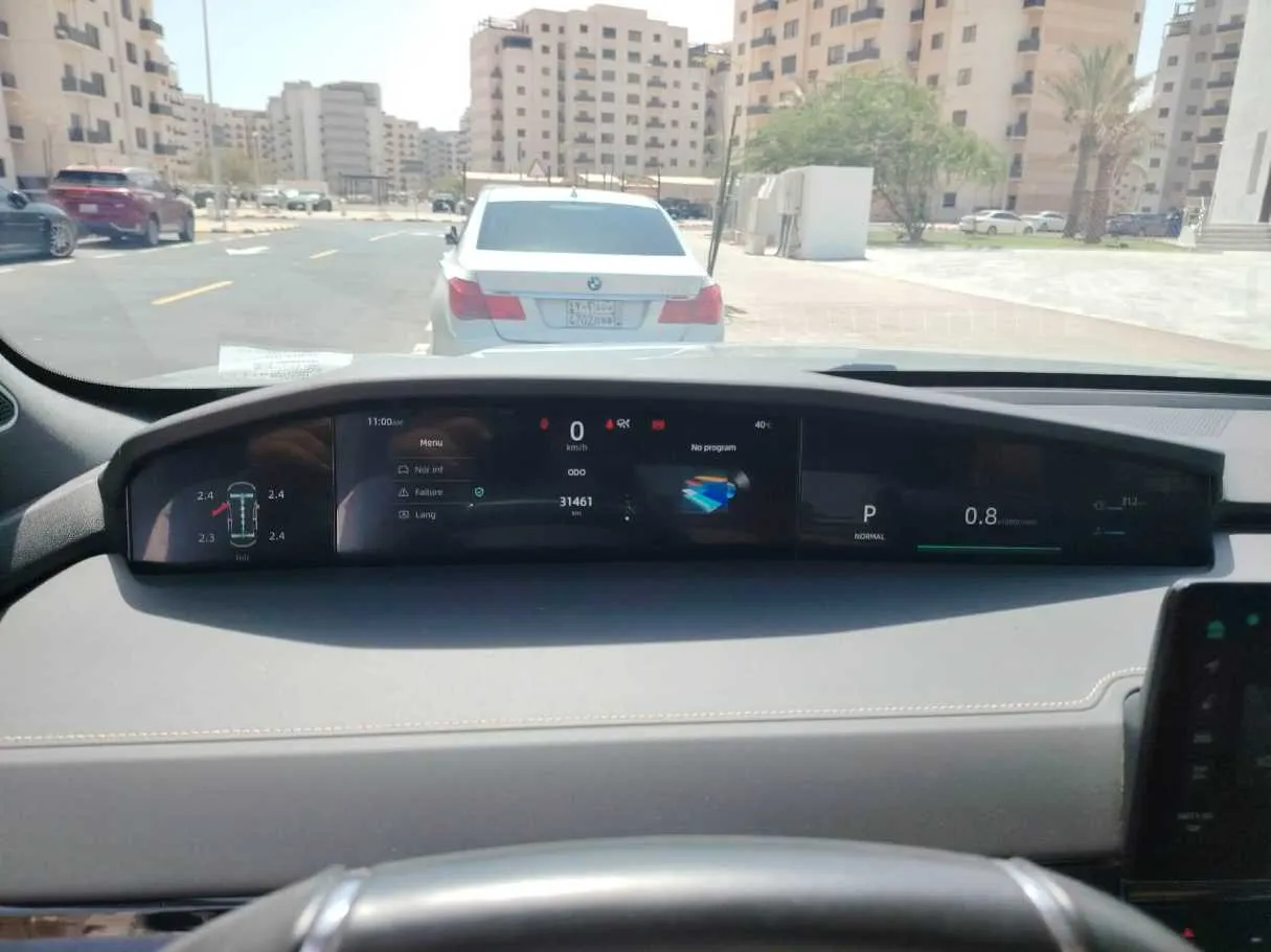 Car image 28