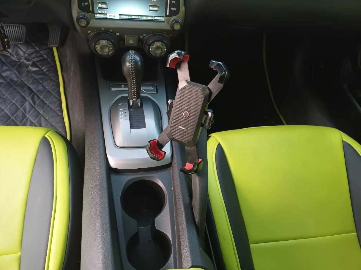 Car image 15