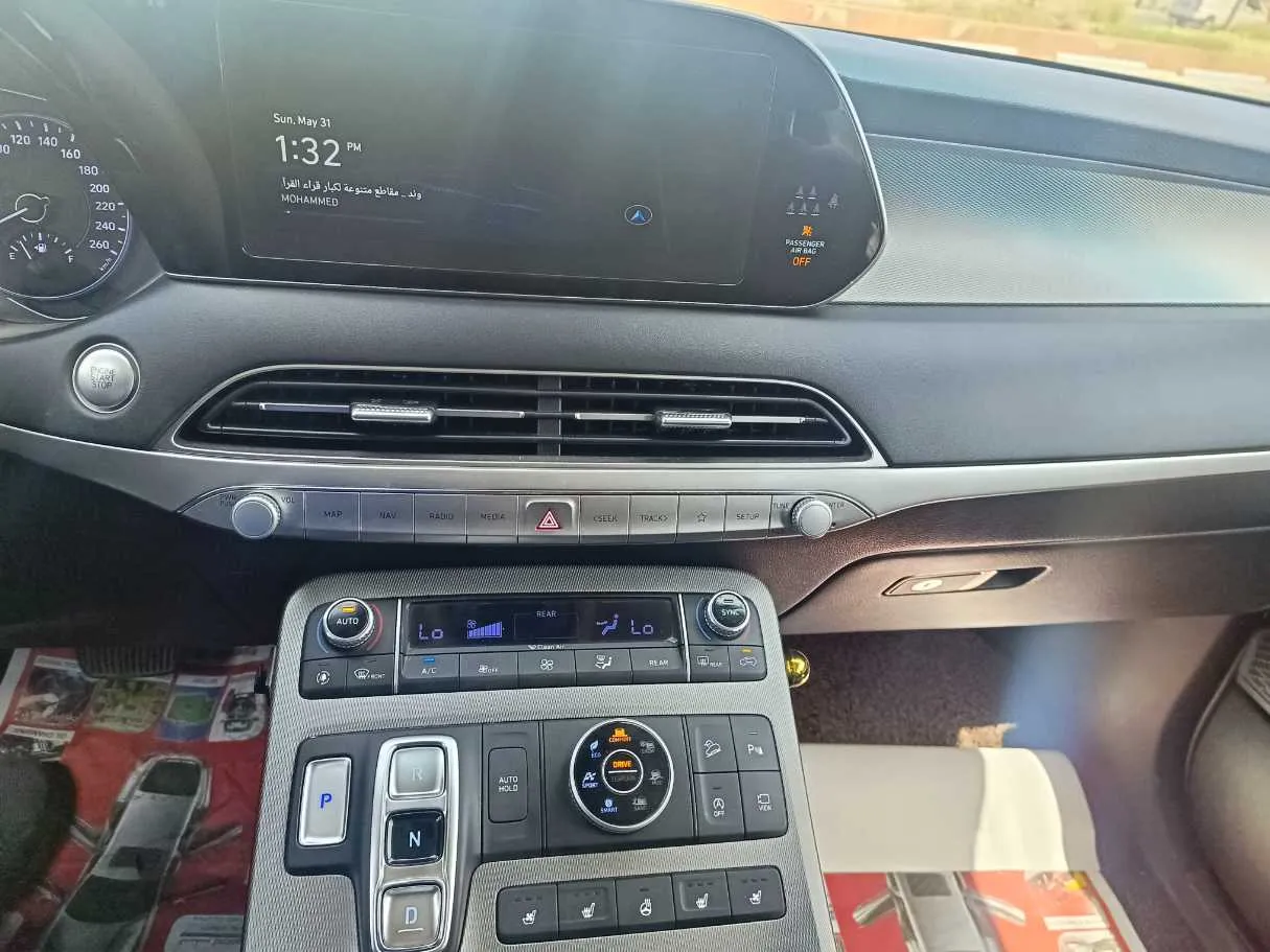 Car image 22
