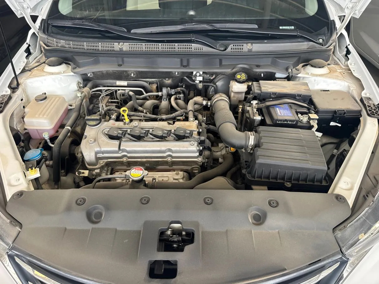 Car image 18