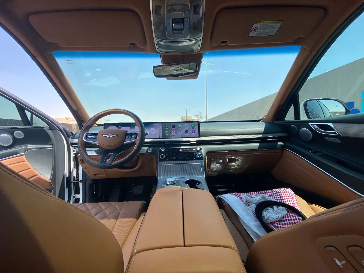 Car image 17