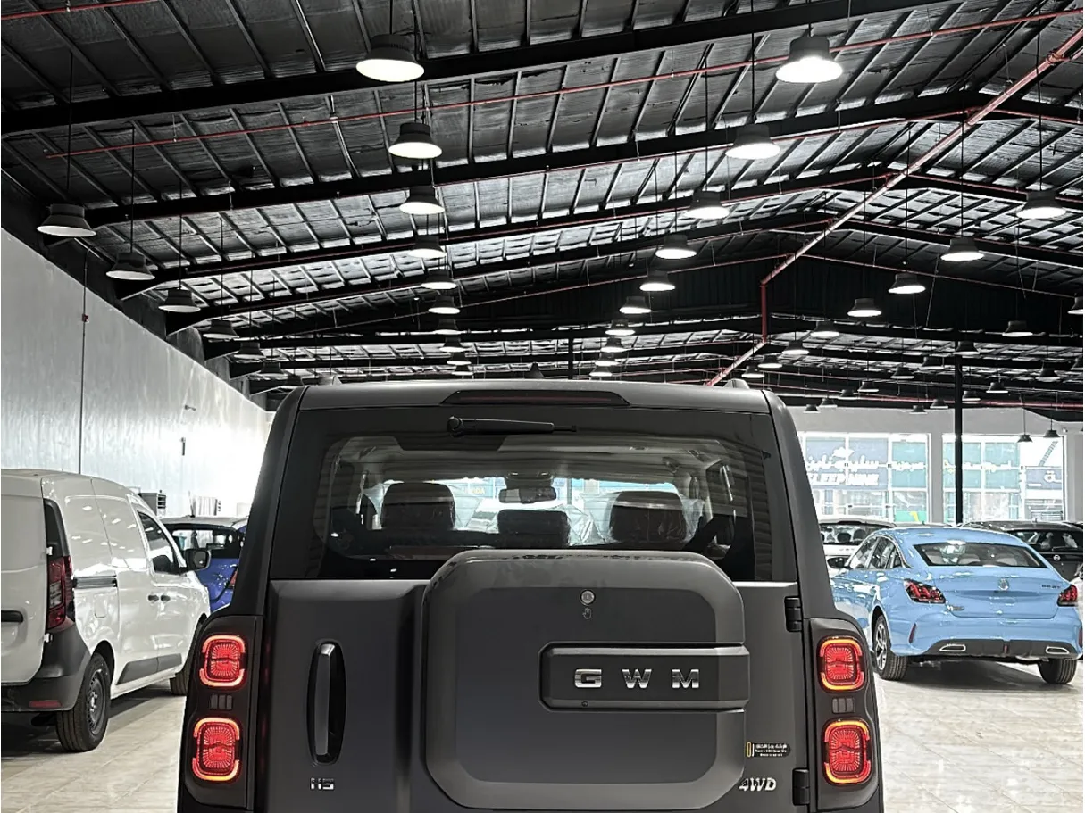 Car image 2