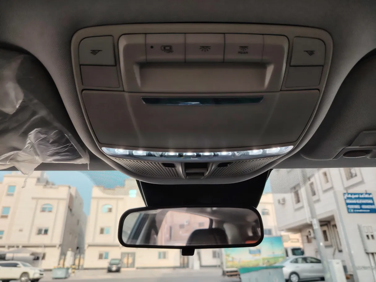 Car image 20