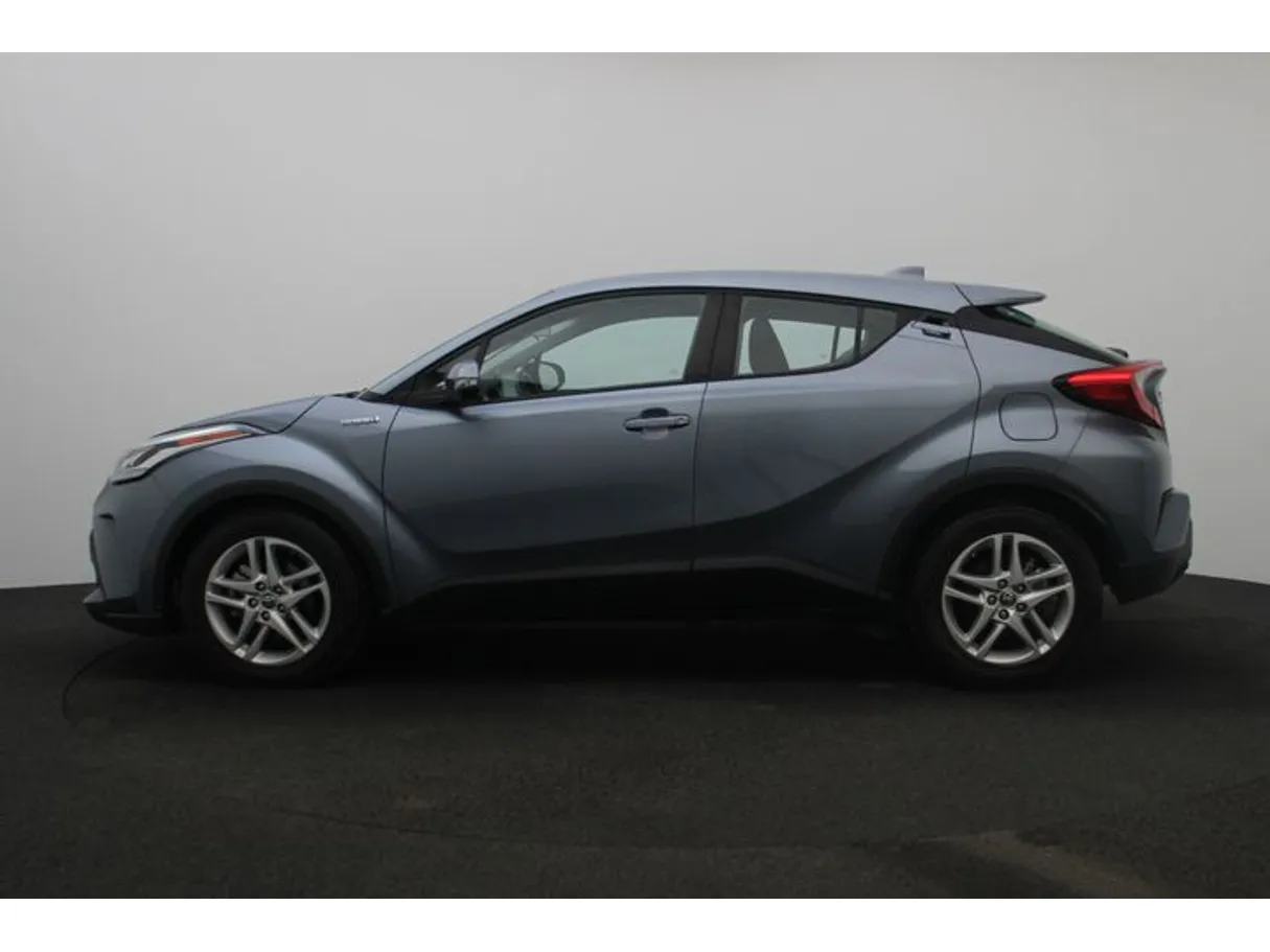 Car image 3