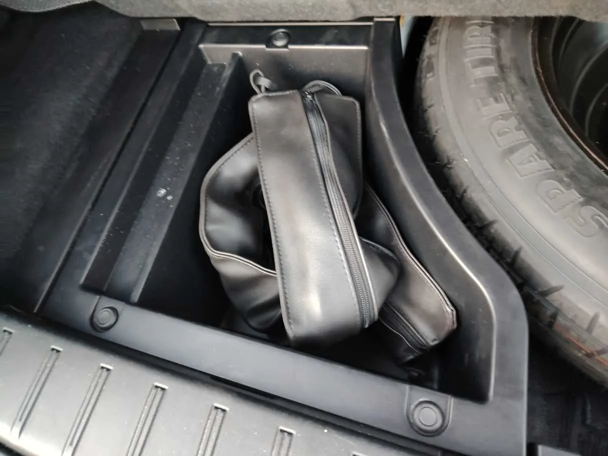 Car image 45