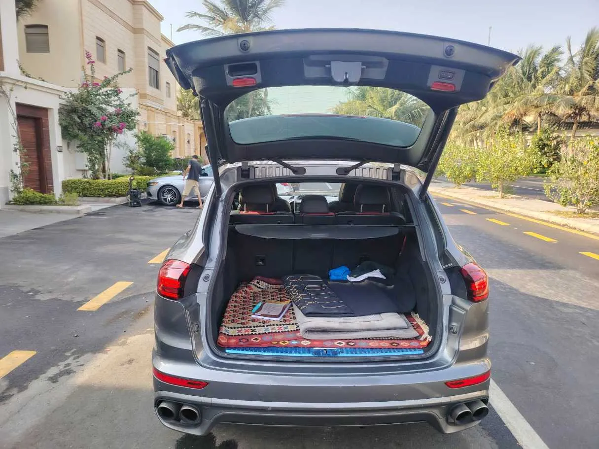 Car image 33