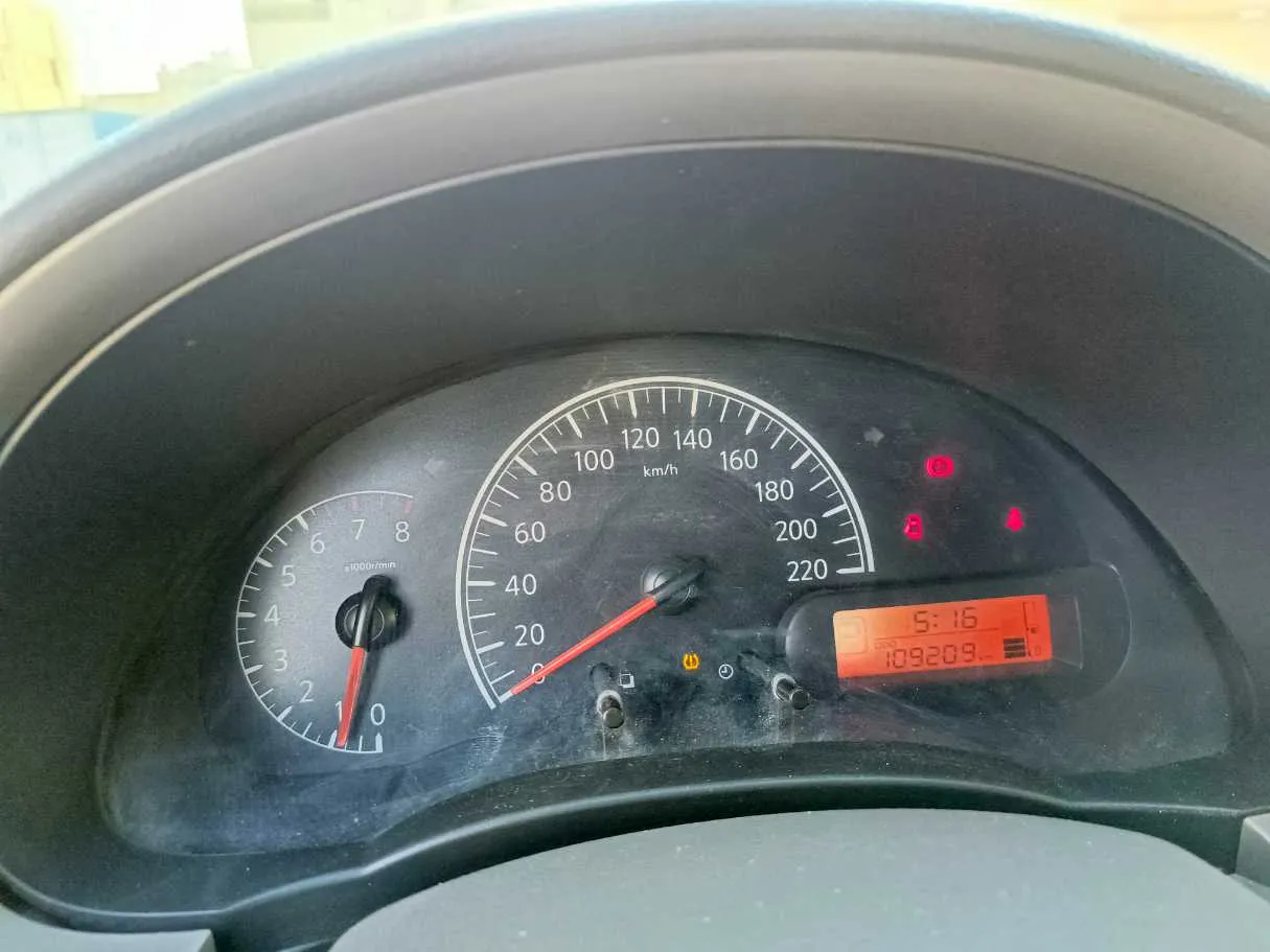Car image 22