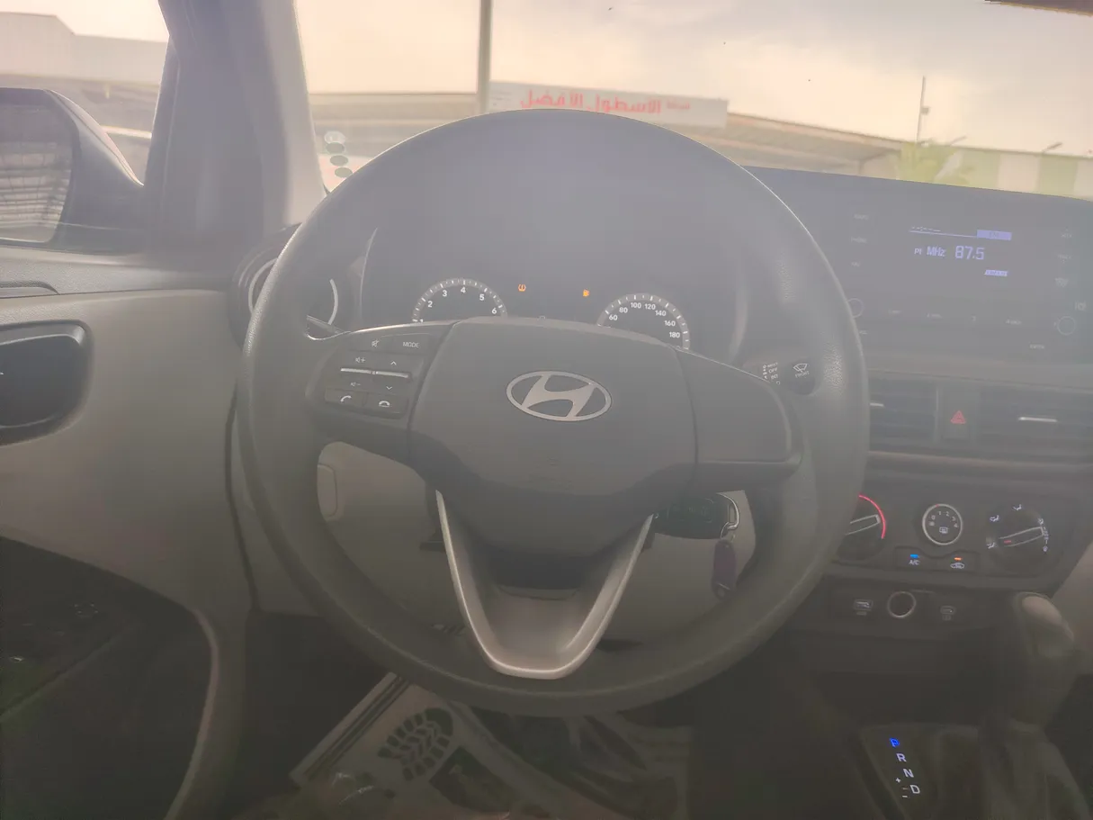 Car image 22