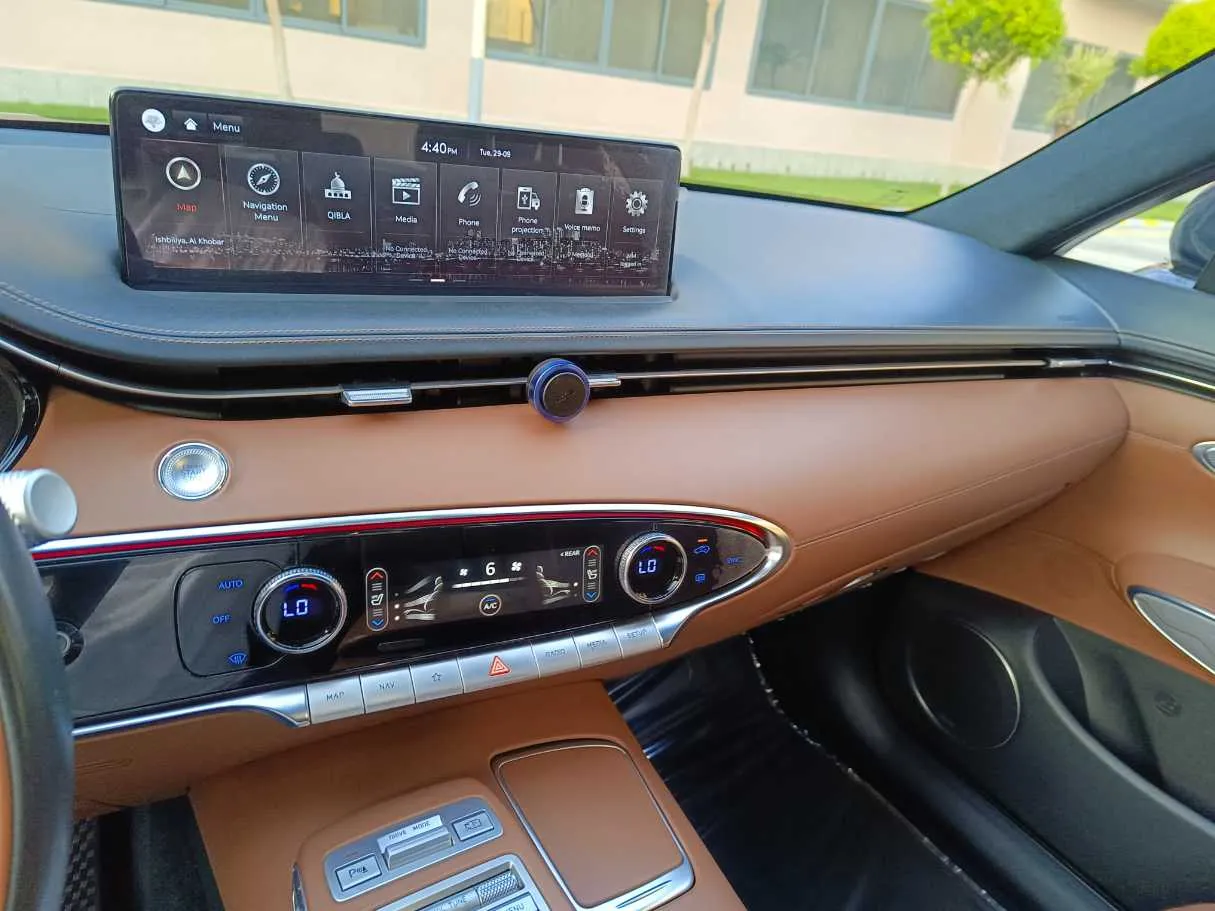 Car image 21