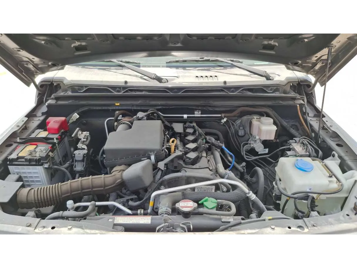 Car image 15