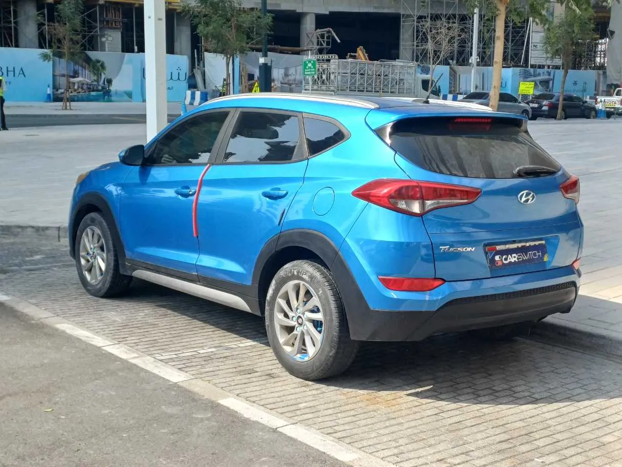 Car image 7
