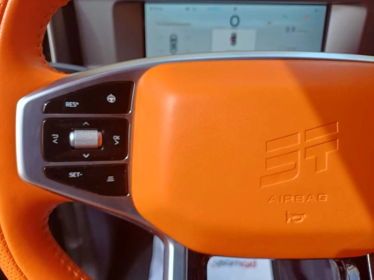 Car image 21