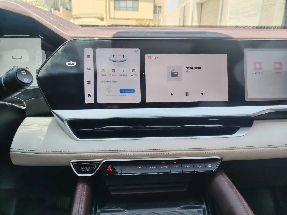 Car image 22