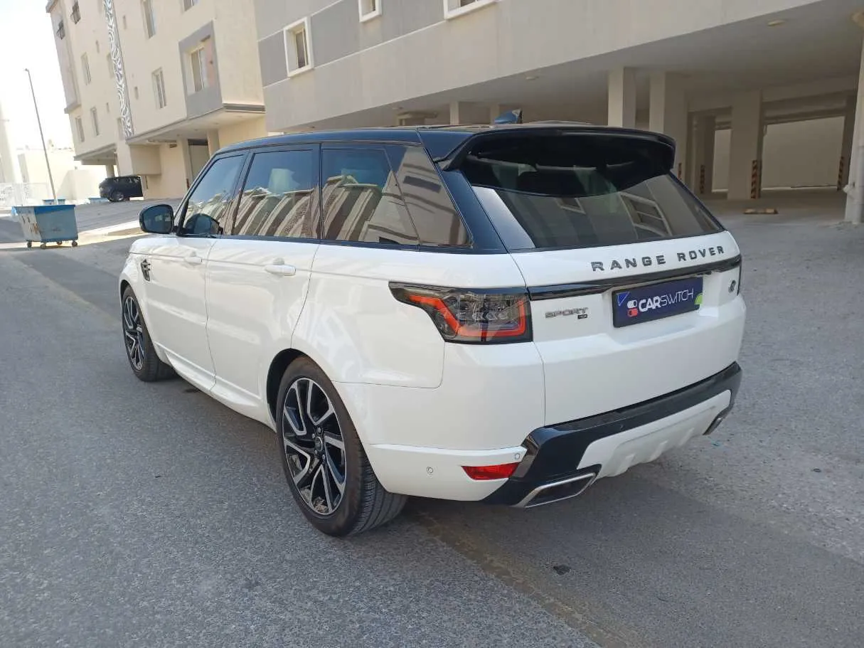 Car image 8