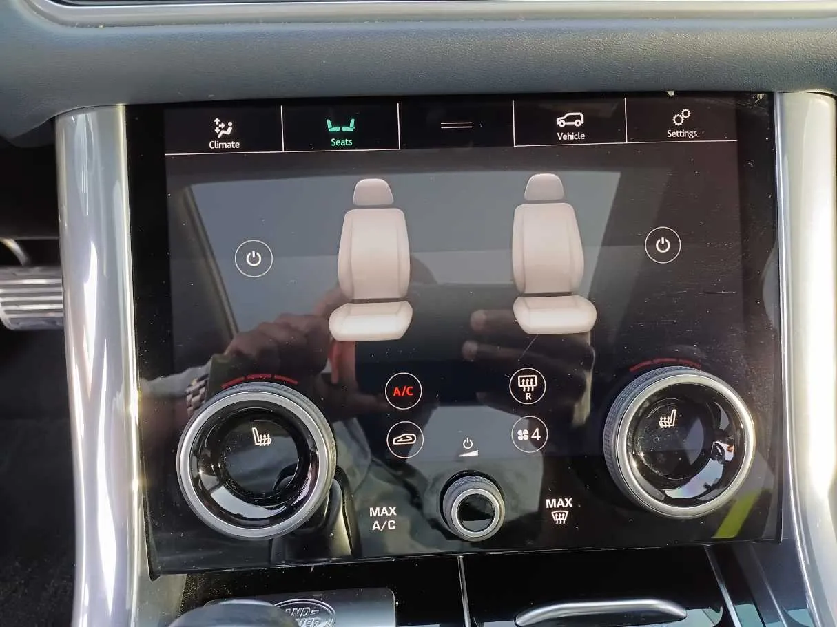 Car image 22